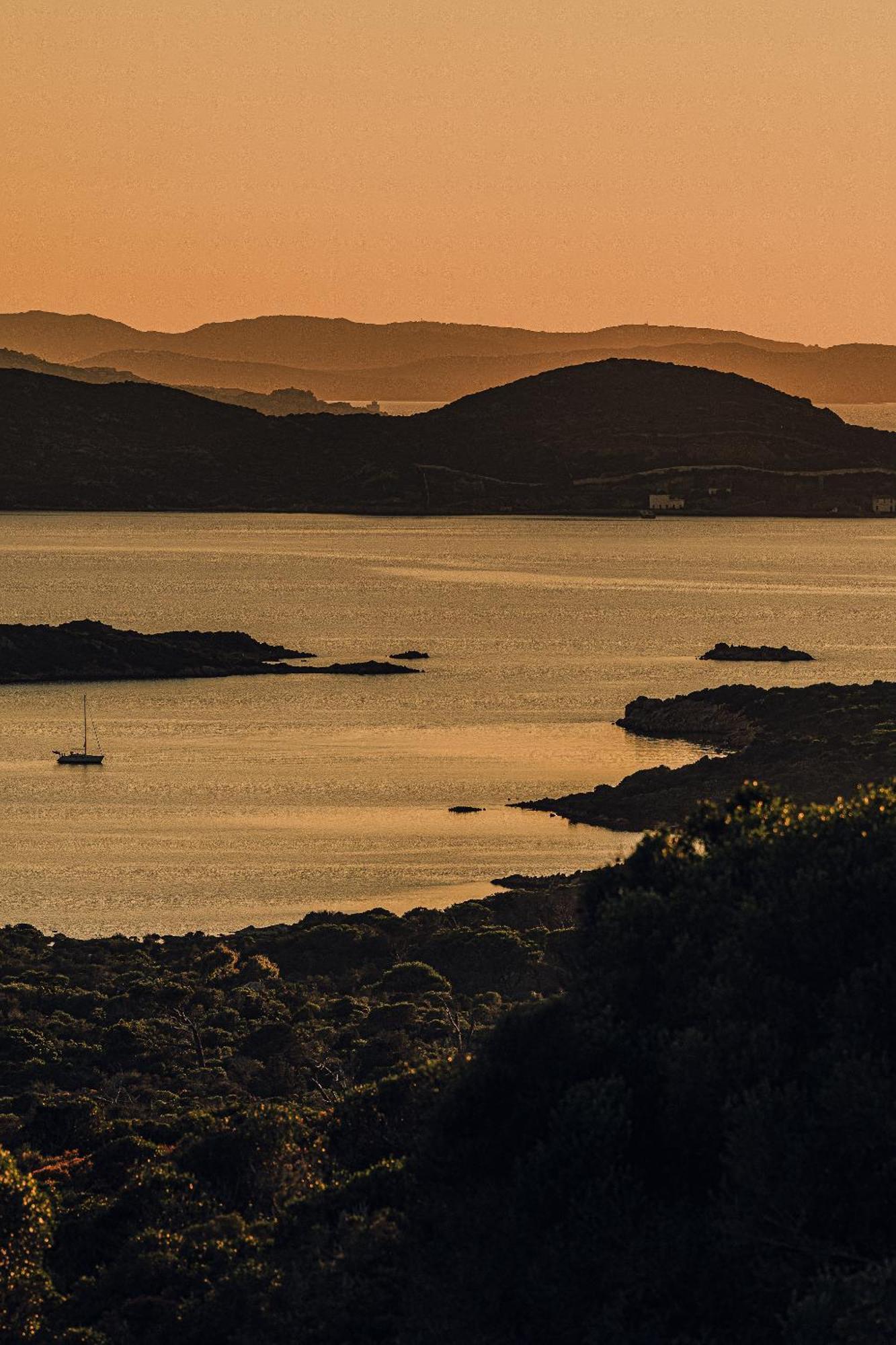 Отель Aethos Sardinia Канниджионе Экстерьер фото