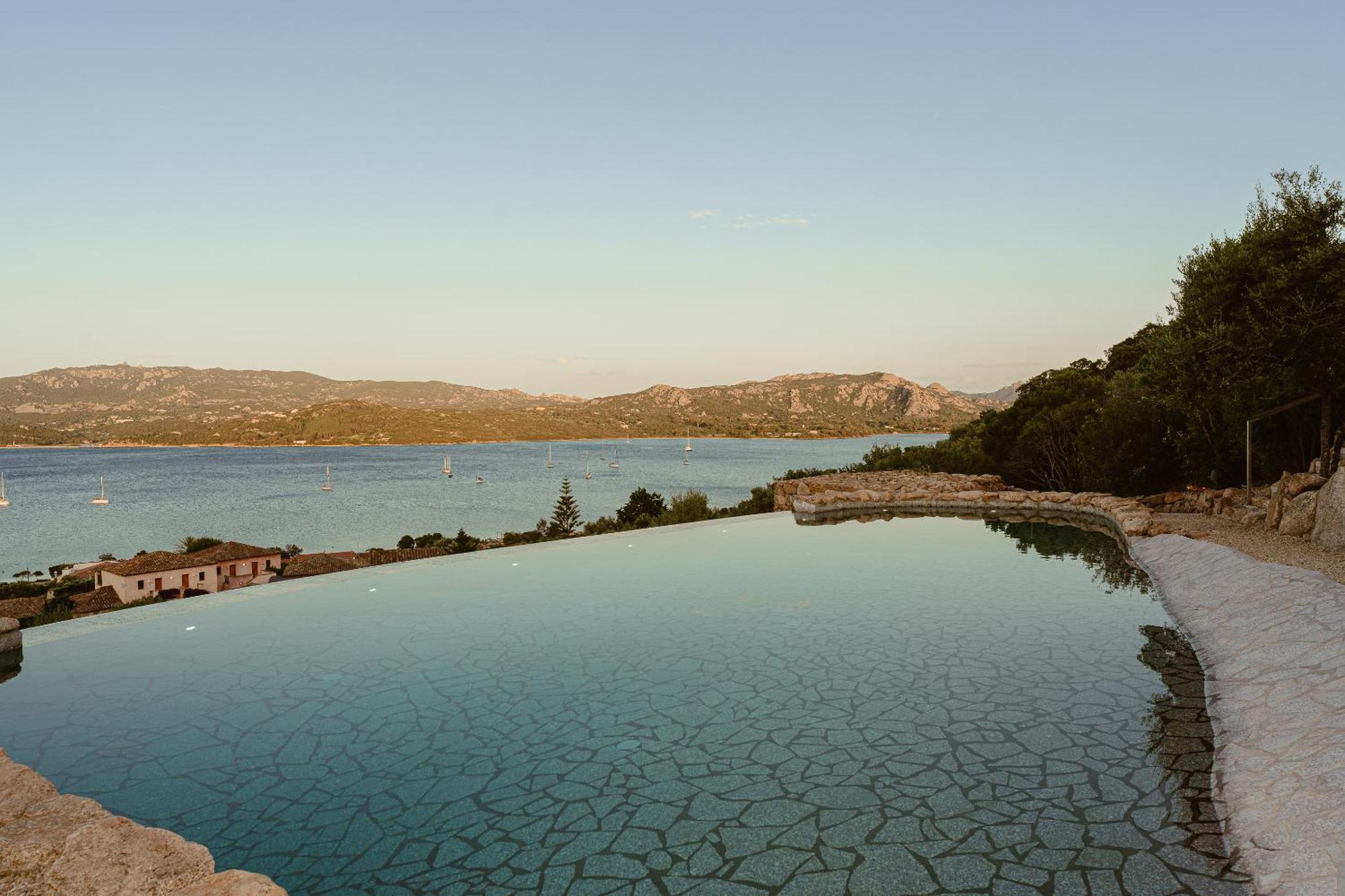 Отель Aethos Sardinia Канниджионе Экстерьер фото