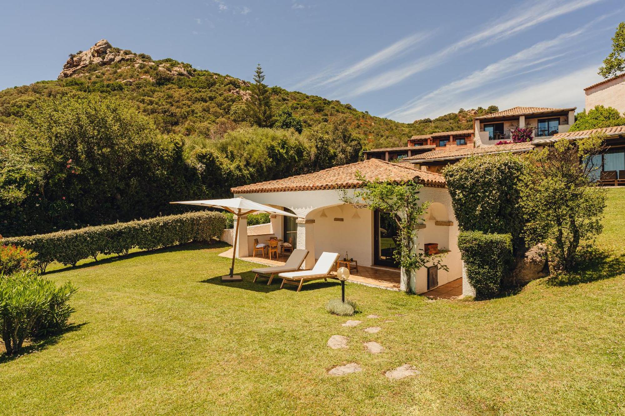 Отель Aethos Sardinia Канниджионе Экстерьер фото